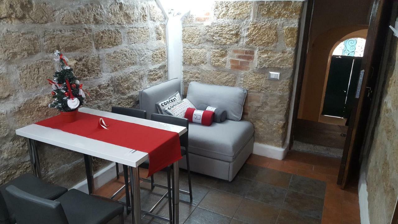 Brick Apartment Palermo